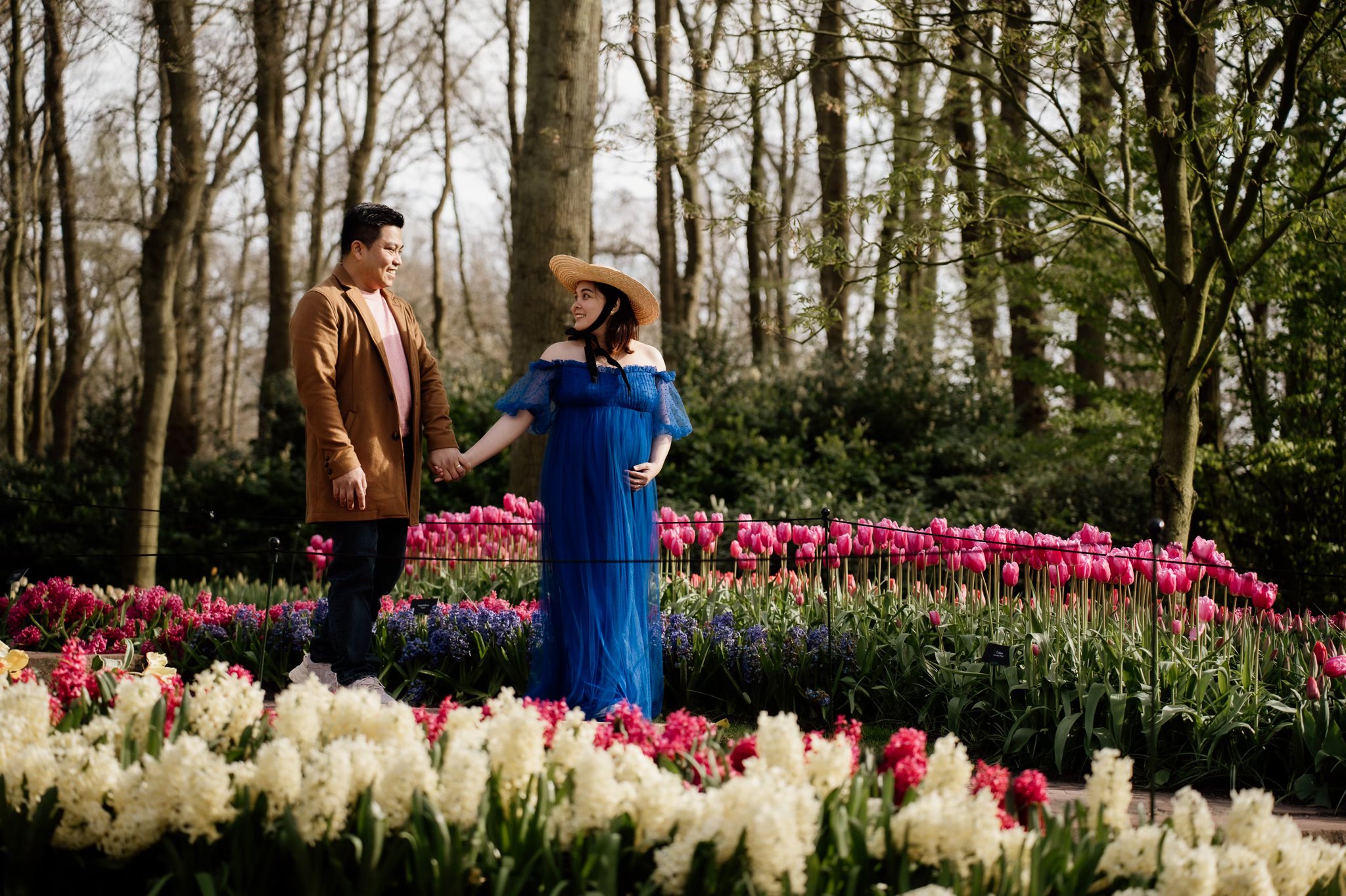 keukenhof tulips couple